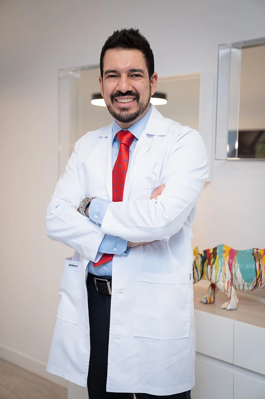 Cirujano rinoplastia para hombres